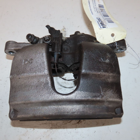 Etrier de frein avant droit occasion  Mercedes-benz CLA Shooting Brake (X118) Cla 220 d (118.614) (2019)   2474214600 