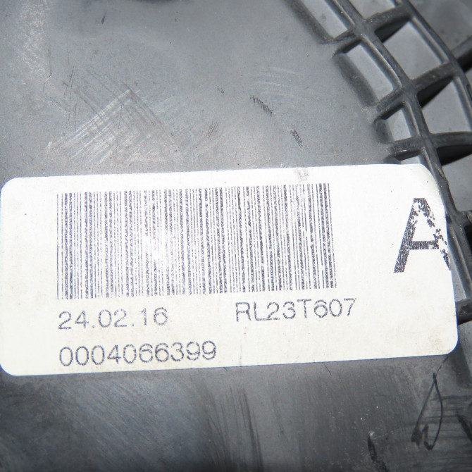 Serrure porte arg occasion  Mercedes-benz CLASSE A (W176) A 200 cdi / d (176.008) (2014-2018)   2047302735  2