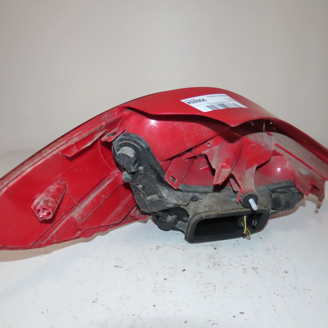 Feu arrière droit occasion  Peugeot 207/207+ (WA_, WC_) 1.4 (2006-2013) 5 portes   6351HQ  2