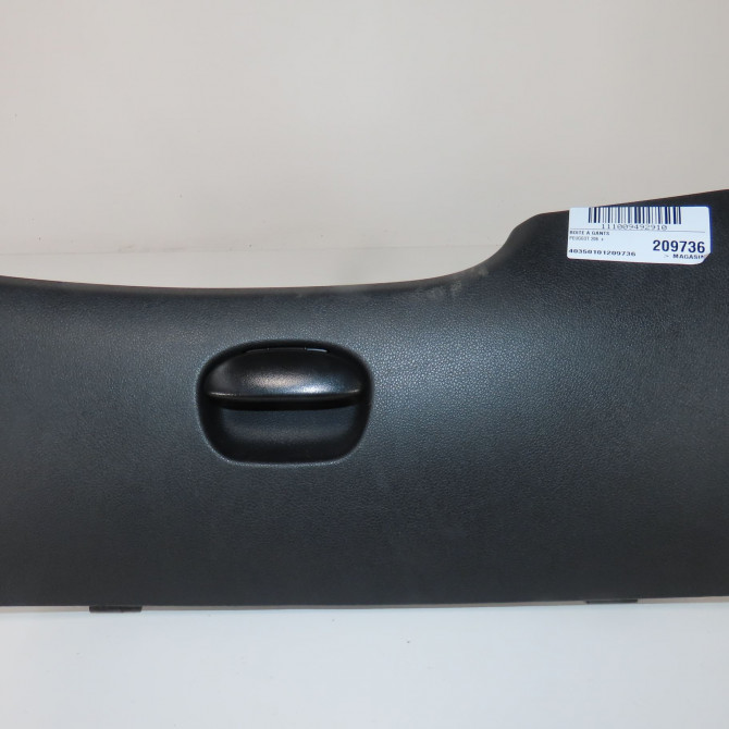 Boite à gants occasion  Peugeot 206+ (2L_, 2M_) 1.4 hdi eco 70 (2009-2013) 5 portes   8226XN  1