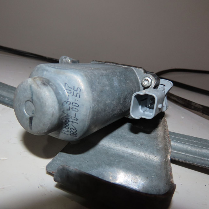 Mecanisme + moteur lève-glace avant droit occasion  Citroën C3 Pluriel (HB_) 1.4 hdi (2004) 2 portes   9222X5  2