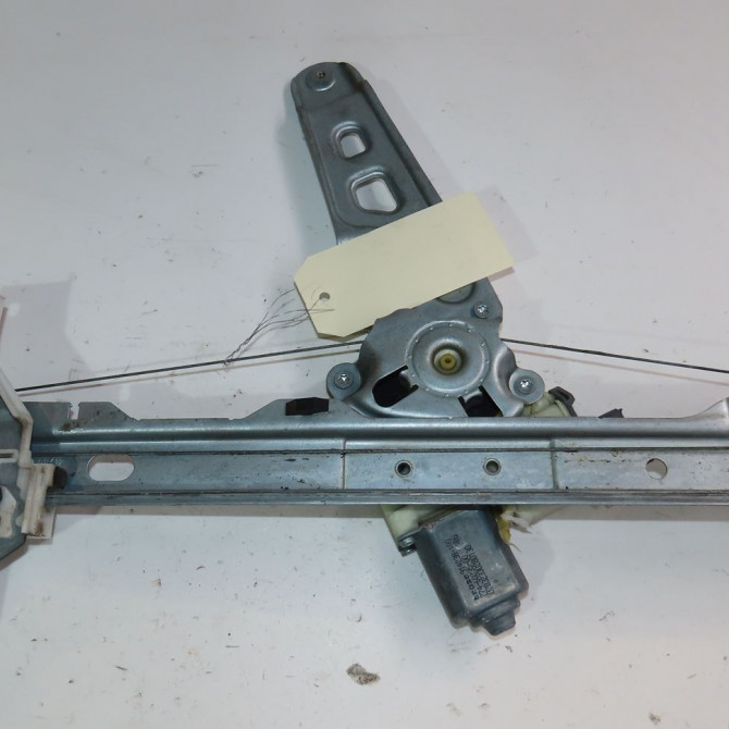 Mecanisme+moteur leve-glace avg occasion  Peugeot 5008 (0U_, 0E_) 1.6 hdi (2010-2017) 5 portes   9221FF  1