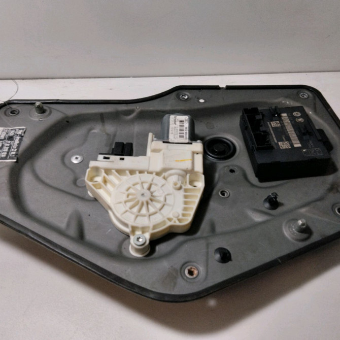 Mecanisme+moteur leve-glace arg occasion  Skoda SUPERB II (3T4) 1.9 tdi (2008-2010)   3T0839461  3