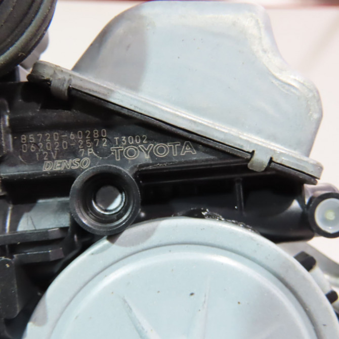 Mecanisme+moteur leve-glace avg occasion  Toyota LAND CRUISER PRADO (_J15_) 3.0 d-4d (kdj155_, kdj150_) (2009) 5 portes   6980260090  2