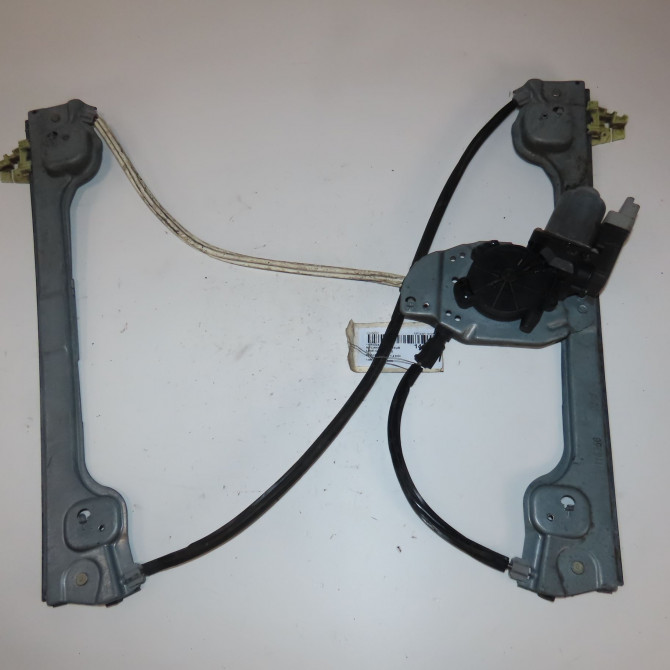 Mecanisme+moteur leve-glace avg occasion  Peugeot 1007 (KM_) 1.4 hdi (2005)   9221R0  3