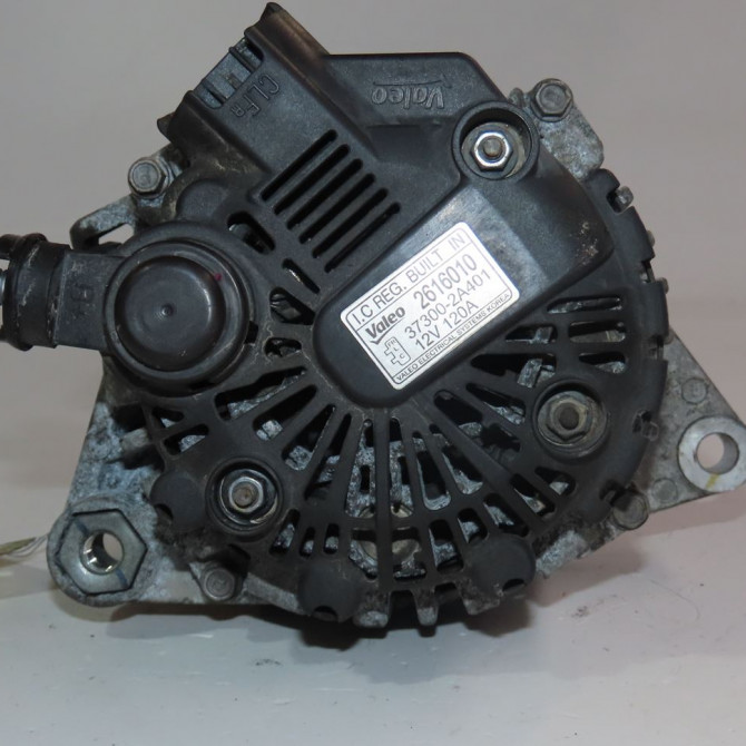 Alternateur occasion  Hyundai I20 I (PB, PBT) 1.1 crdi (2012-2015)   373002A401  2