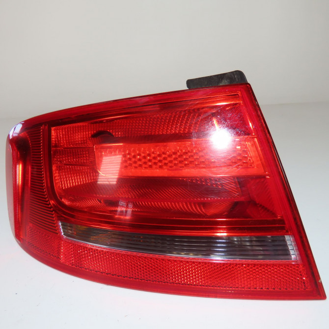 Feu arrière gauche occasion  Audi A4 B8 (8K2) 2.0 tdi (2007-2015)   8K5945095D  1