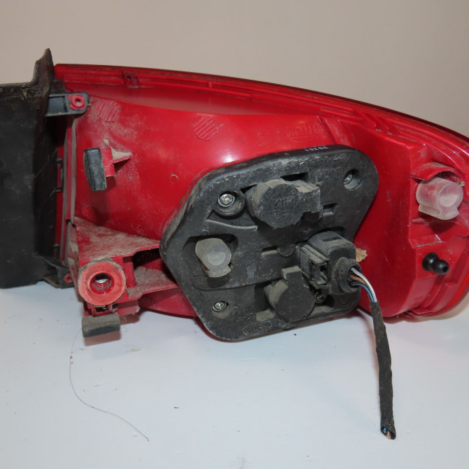 Feu arrière gauche occasion  Audi A4 B8 (8K2) 2.0 tdi (2007-2015)   8K5945095D  3