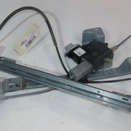 Mecanisme+moteur leve-glace avg occasion  Renault KANGOO Express (FW0/1_) 1.5 dci 90 (fw0g, fw05, fw08, fw11) (2009) 4 portes   807211404R 