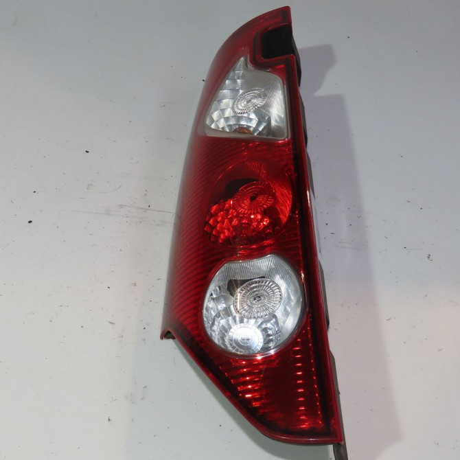 Feu arrière gauche occasion  Renault KANGOO Express (FW0/1_) 1.5 dci 85 (fw0k, fw0l, fw0b) (2008)   8200419949  1