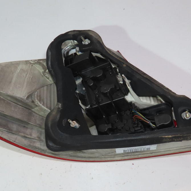 Feu arrière droit occasion  Mercedes-benz CLK (C209) Clk 270 cdi (209.316) (2002-2009)   2098200264  2