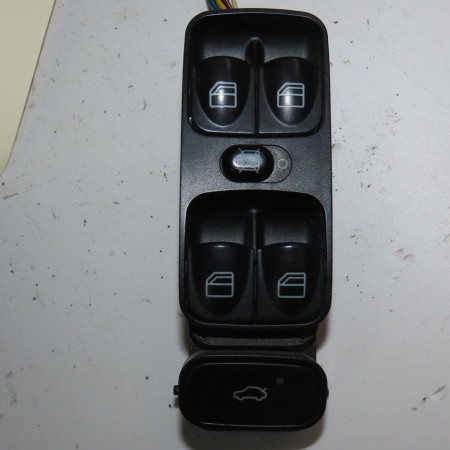 Commande lève-glace porte avant gauche occasion  Mercedes-benz CLK (C209) Clk 220 cdi (209.308) (2005-2009)   20982036109116 