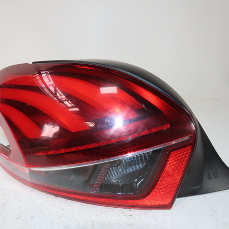 Feu arrière gauche occasion  Peugeot 208 I (CA_, CC_) 1.2 thp 110 (2013)   9825601280 