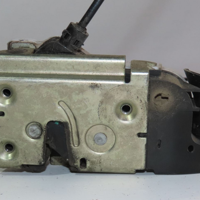 Serrure porte avg occasion  Renault ESPACE IV (JK0/1_) 2.0 dci (jk01, jk02, jk1j, jk1k, jk1h) (2006)   8200017972  1