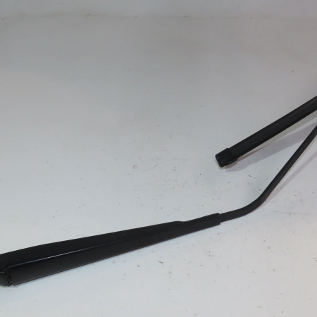 Bras essuie-glace avant droit occasion  Renault SCÉNIC III (JZ0/1_) 1.9 dci (jz0j, jz1j, jz1k, jz1s) (2009)   288865664R 