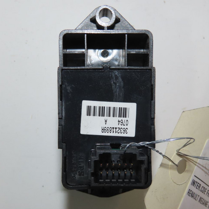 Interrupteur commande de frein a main occasion  Renault MEGANE III 3/5 portes (BZ0/1_, B3_) 1.6 dci (bz00, bz12, bz13) (2011-2015) 5 portes   363211899R  2