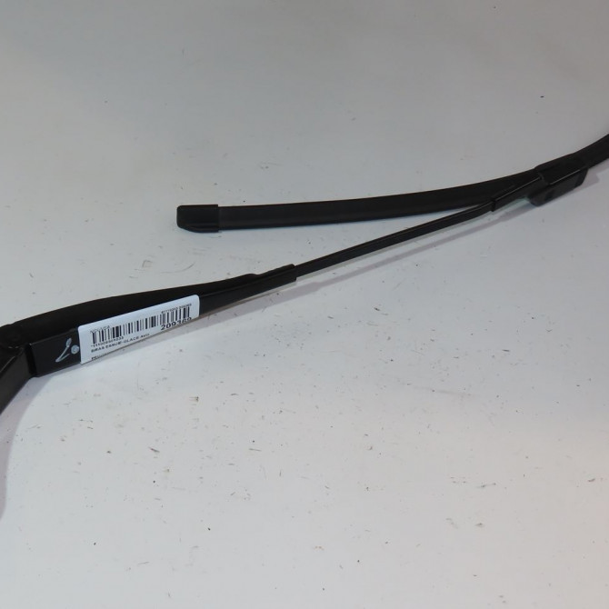 Bras essuie-glace avant gauche occasion  Peugeot 308 II (LB_, LP_, LW_, LH_, L3_) 1.6 gti puretech 263 (l3egxp) (2018-2021)   1610670580  1