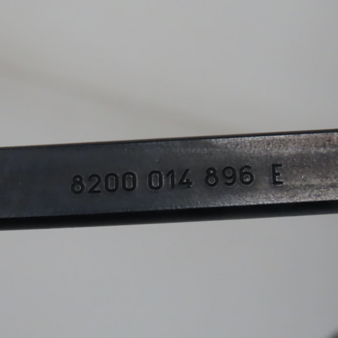 Bras essuie-glace avant droit occasion  Renault ESPACE IV (JK0/1_) 1.9 dci (jk0u) (2003-2005) 5 portes   7701053311  2