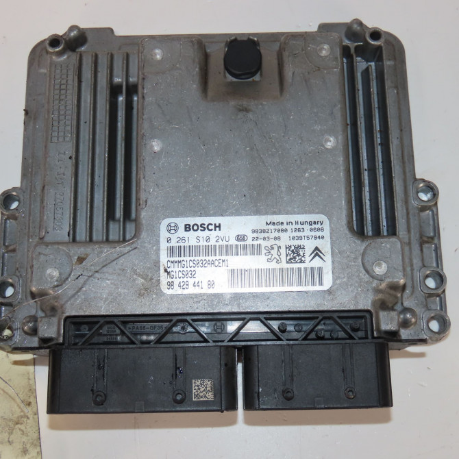 Calculateur moteur occasion  Peugeot 208 II (UB_, UP_, UW_, UJ_) 1.2 puretech 100 (2019) 5 portes   9842944180  1