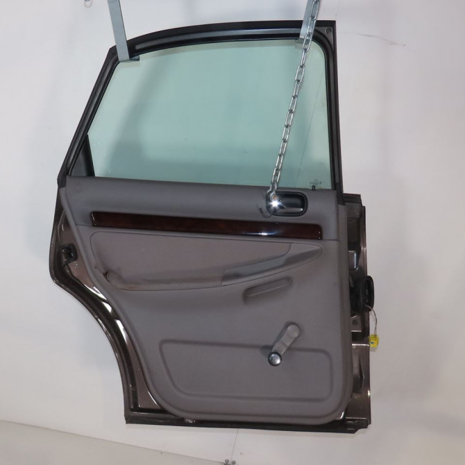 Porte arrière gauche occasion  Audi A4 B5 (8D2) 1.9 di (1995-2000)   8D0833051C  2