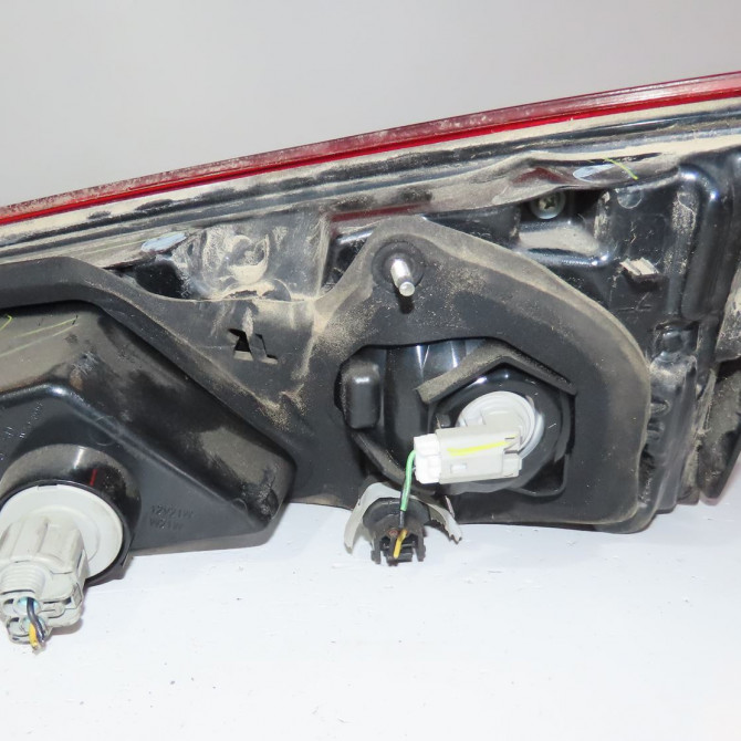 Feu arrière interieur gauche occasion  Nissan QASHQAI II SUV (J11, J11_) 1.5 dci (2013) 5 portes   265554EA5C  2