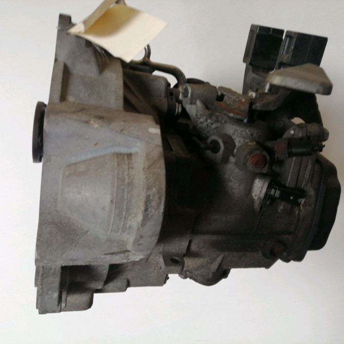 Boîte à vitesse mecanique occasion  Volkswagen vw POLO V (6R1, 6C1) 1.2 tdi (2009) 5 portes   MZN  3