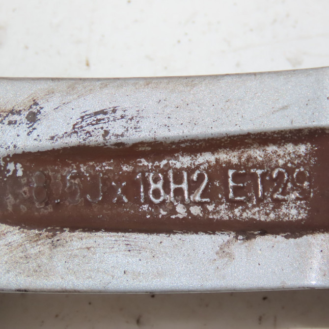 Jante aluminium occasion  Audi A5 (8T3) 2.7 tdi (2007-2012)   8T0601025E  2