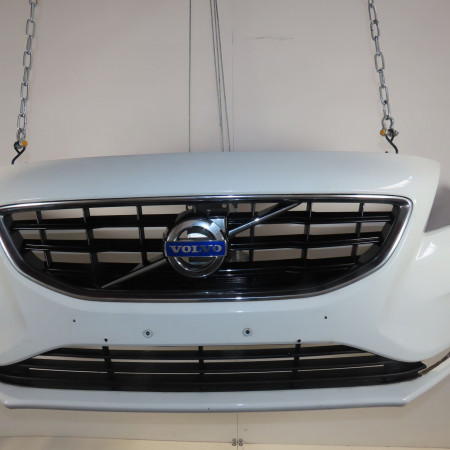 Pare-choc avant occasion  Volvo V40 3/5 portes (525) T2 gtdi (2013-2016)   39820367 