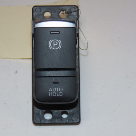 Interrupteur commande de frein a main occasion  Nissan JUKE (F16_) Dig-t 117 (2019)   251756PA0A 