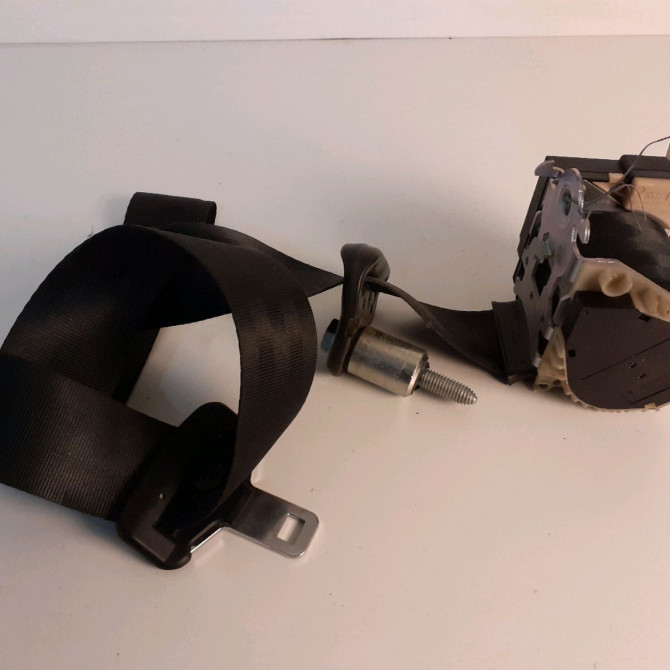 Ceinture avant droite occasion  Renault TWINGO II (CN0_) 1.5 dci (cn0e) (2007-2014) 3 portes   8200813024  2