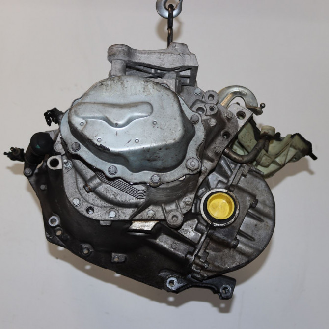 Boîte à vitesse mecanique occasion  Peugeot 208 I (CA_, CC_) 1.6 hdi / bluehdi 75 (2013) 5 portes   20ET47  4