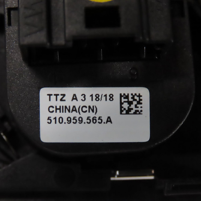 Commande rétroviseurs extérieures électriques occasion  Volkswagen vw GOLF SPORTSVAN VII (AM1, AN1) 1.0 tsi (2015-2020)   517959552DICX  2