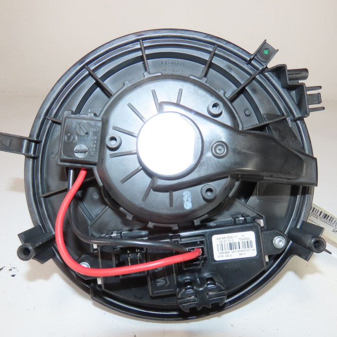 Moteur ventilateur chauffage occasion  Volkswagen vw GOLF SPORTSVAN VII (AM1, AN1) 1.0 tsi (2015-2020)   5Q1819021E  3