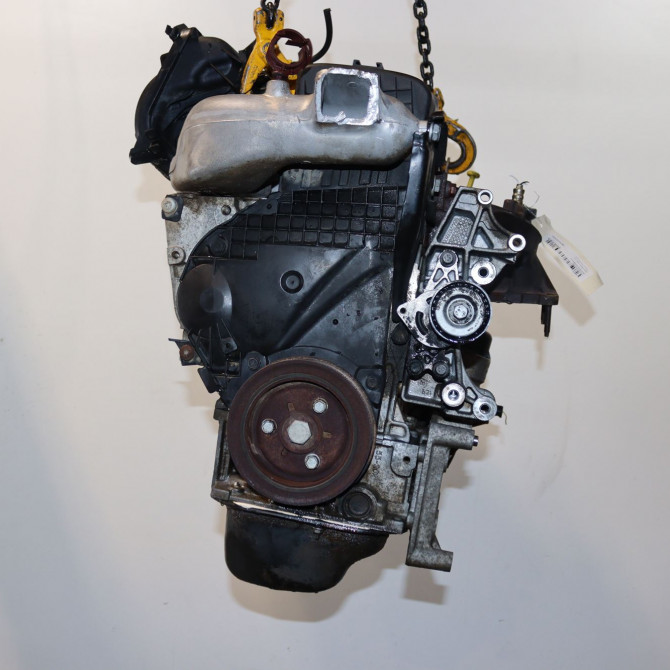 Moteur essence occasion  Peugeot 206+ (2L_, 2M_) 1.4 i (2010-2013)   KF01  3