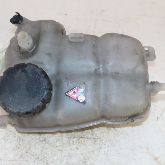 Vase expansion occasion  Mercedes-benz GLA (H247) Gla 250 e (247.786) (2020)   2475000049  1