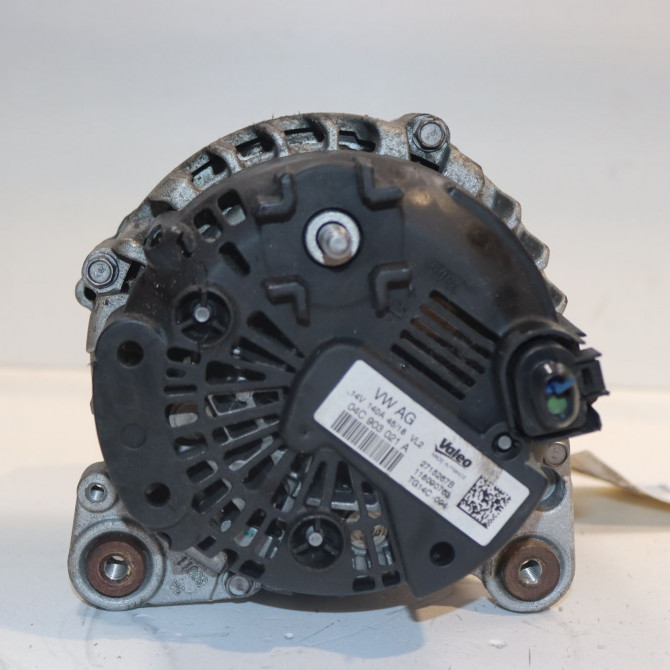 Alternateur occasion  Volkswagen vw GOLF SPORTSVAN VII (AM1, AN1) 1.0 tsi (2015-2020)   04C903021A  4