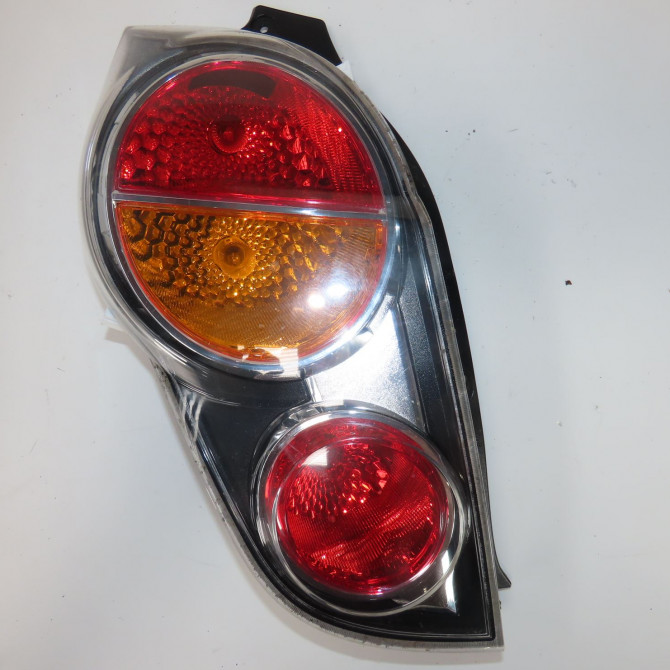 Feu arrière gauche occasion  Chevrolet SPARK (M300) 1.0 (2010) 5 portes   42577163  1
