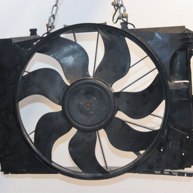 Moteur ventilateur radiateur occasion  Mercedes-benz CLASSE C (W204) C 220 cdi (204.008) (2007-2008) 4 portes   2049066802  1