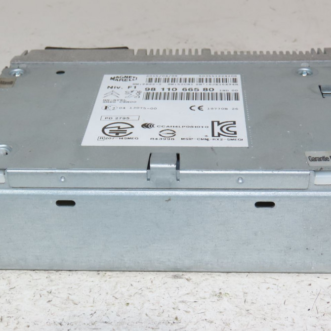 Autoradio occasion  Peugeot 208 I (CA_, CC_) 1.6 bluehdi 100 (2015) 5 portes   9811066580  1