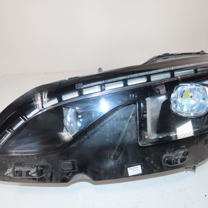 Phare gauche occasion  Peugeot 3008 SUV (MC_, MR_, MJ_, M4_) 1.6 bluehdi 120 (2016)   9810478580  1