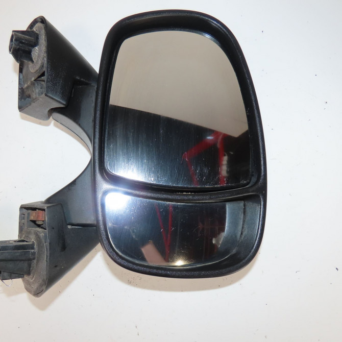 Retroviseur exterieur electrique droit occasion  Renault TRAFIC II Autobus/Autocar (JL) 2.0 dci 115 (2006)   7701473247  1