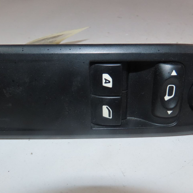 Commande lève-glace porte avant gauche occasion  Citroën C3 II (SC_) 1.4 (2009-2016) 5 portes   98012283XT  1