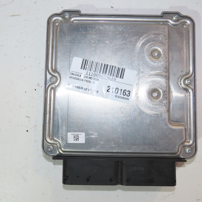 Calculateur moteur occasion  Volkswagen vw PASSAT B8 Variant (3G5, CB5) 2.0 tdi (2014)   04L907309R  1