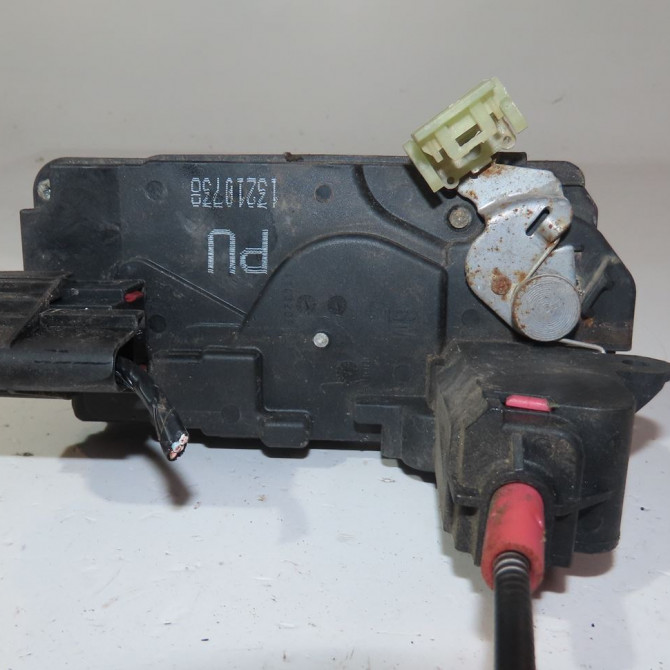 Serrure porte arg occasion  Opel ZAFIRA / ZAFIRA FAMILY B (A05) 1.9 cdti (m75) (2005-2015) 5 portes   13210738  2