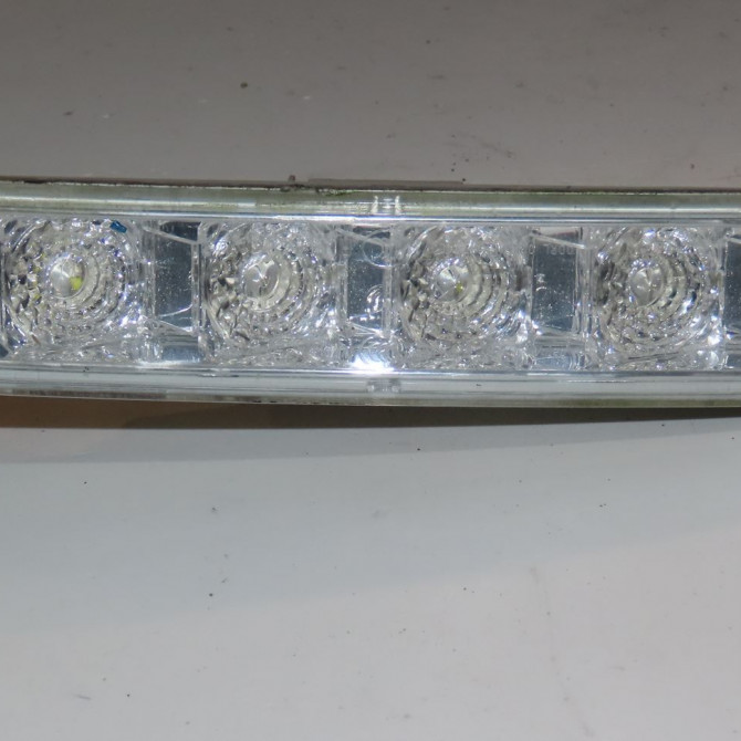 Feux position g occasion  Peugeot PARTNER TEPEE 1.6 hdi 90 (2010)   9677409380  1