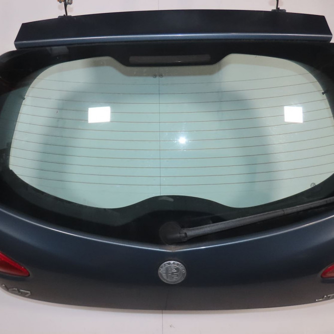 Hayon occasion  Alfa romeo 147 (937_) 1.9 jtd (937.axd1a, 937.bxd1a) (2001-2010)   96519743  1