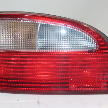 Feu arrière gauche occasion  Citroën SAXO (S0, S1) 1.1 x, sx (1996-2003) 5 portes   6350L8 