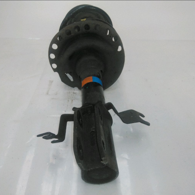 Amortisseur avant droit occasion  Dacia SANDERO II 1.5 dci 75 / blue dci 75 (b8jw, b8m4, b8ah, b8m7, b8m6) (2012)   543023022R  3