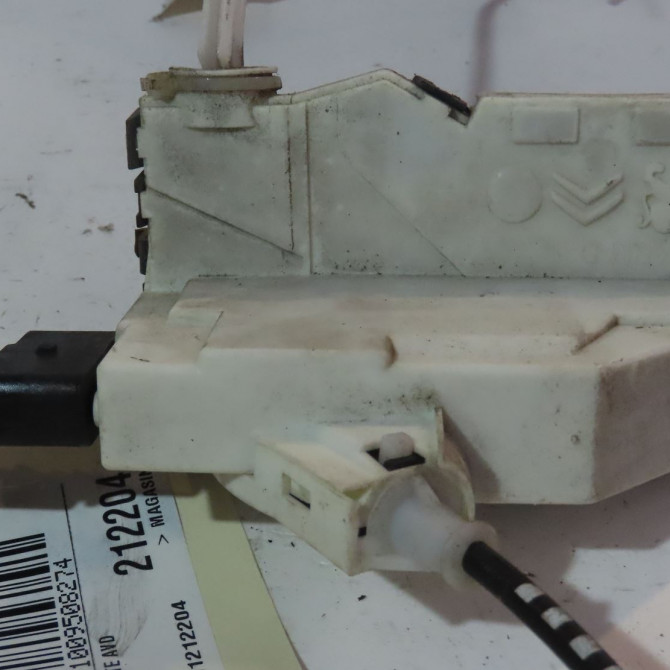 Serrure porte avd occasion  Peugeot 308 I (4A_, 4C_) 1.6 hdi (2007-2014) 5 portes   9800616580  3