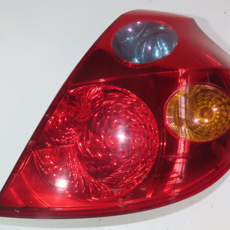 Feu arrière droit occasion  Kia CEE'D 3/5 portes (ED) 1.6 crdi 90 (2006-2012)   924021H000 